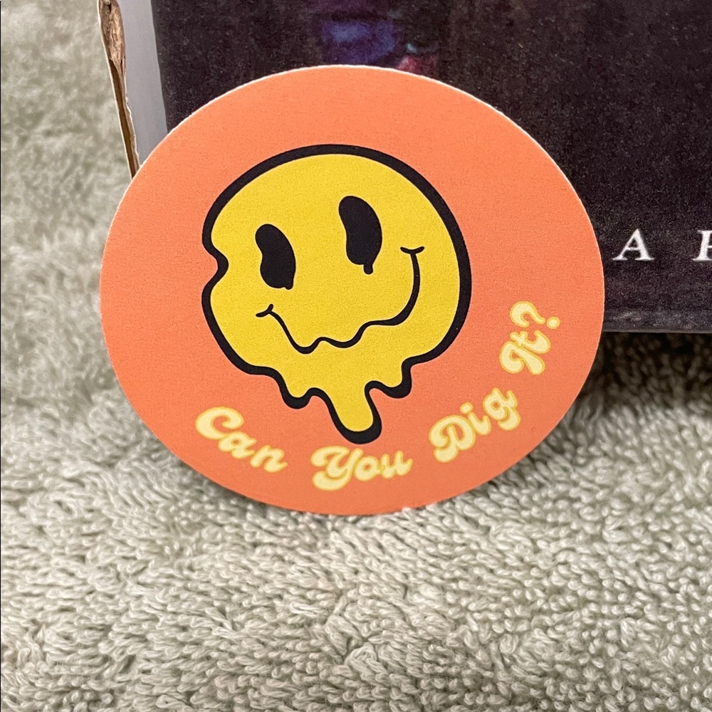 The Deadbolt Mystery Society Can You Dig It? Murder Mystery Box - Picture 7 of 7